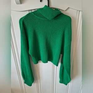 H&M Divided Green Ribbed Cropped Turtleneck Sweater